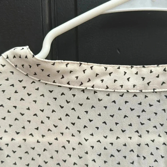 5/$25 Plus Size Blouse - Picture 9 of 10